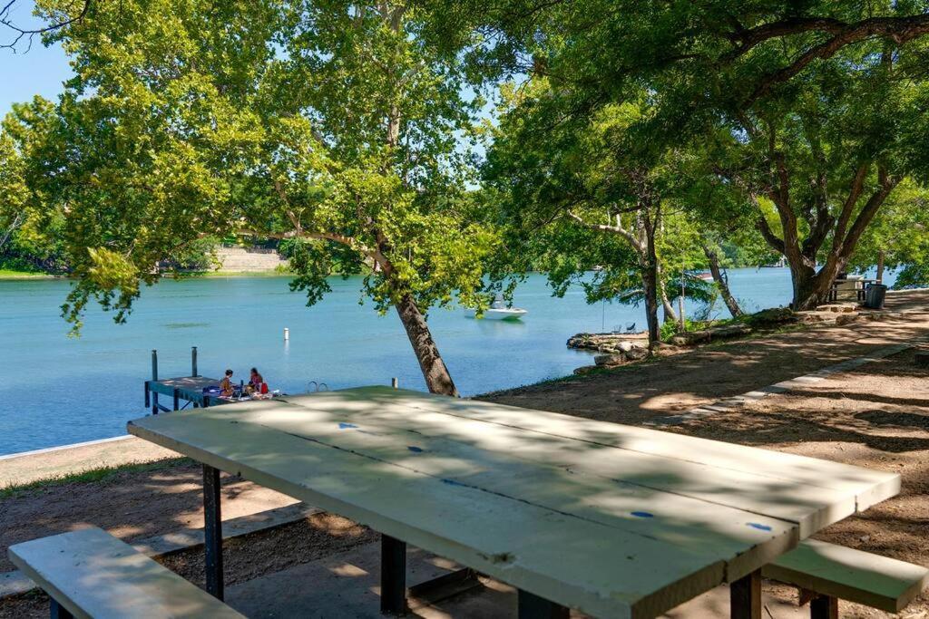 Vista Grande - Beautiful Views & Lake Access Austin Exterior photo